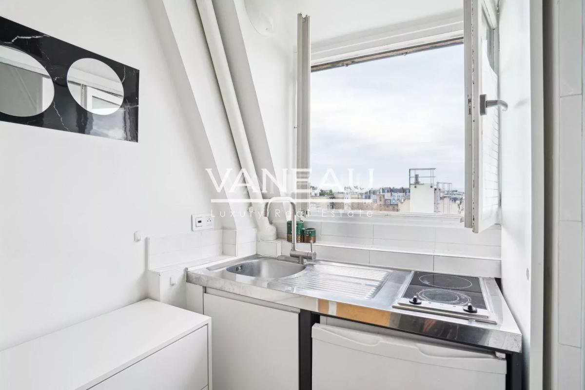 PARIS XVIe - Trocadéro Mairie du XVIème - Studette en parfait ét