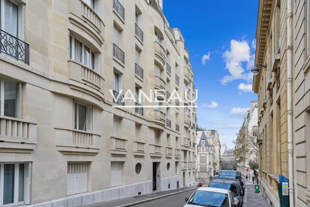 PARIS XVIe - Trocadéro Mairie du XVIème - Studette en parfait ét