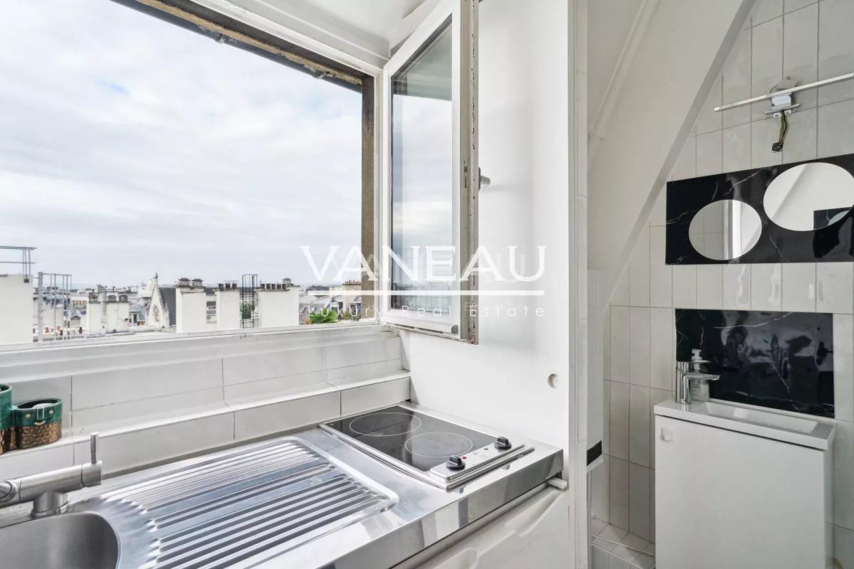 PARIS XVIe - Trocadéro Mairie du XVIème - Studette en parfait ét