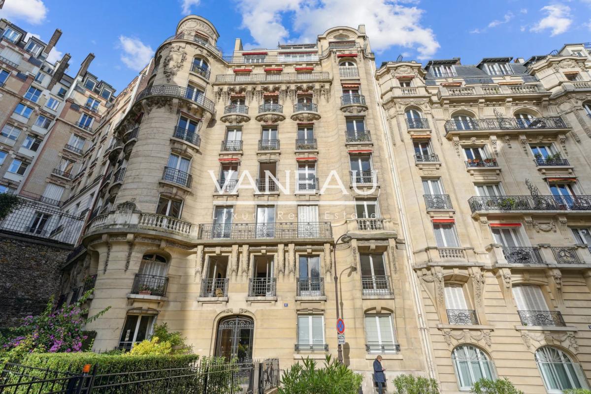 Paris XVIe / PASSY /Appartement familial