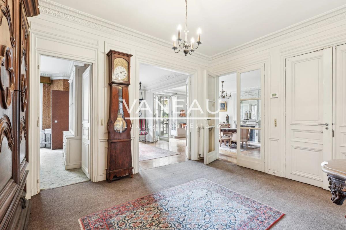 Paris XVIe / PASSY /Appartement familial
