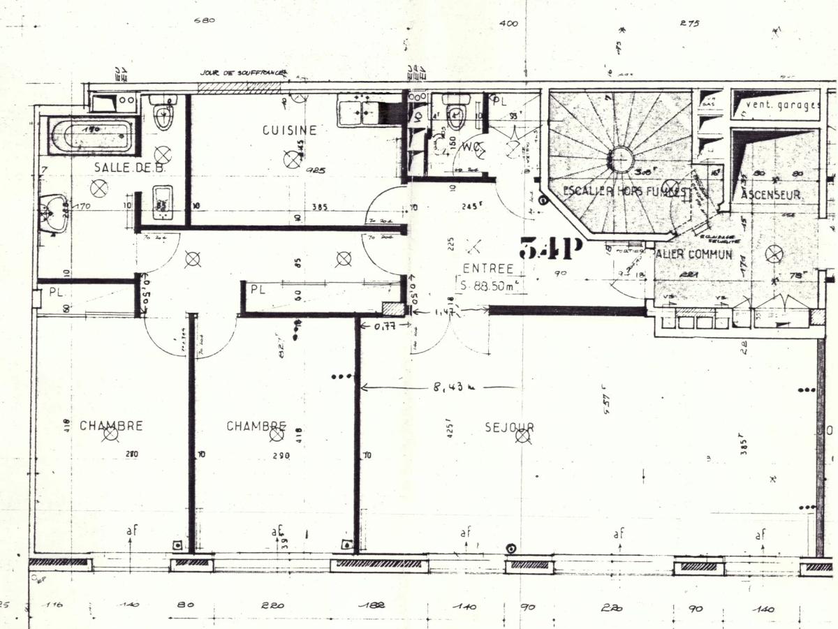 Emplacement idéal - 93 m² - 2 chambres - Parking