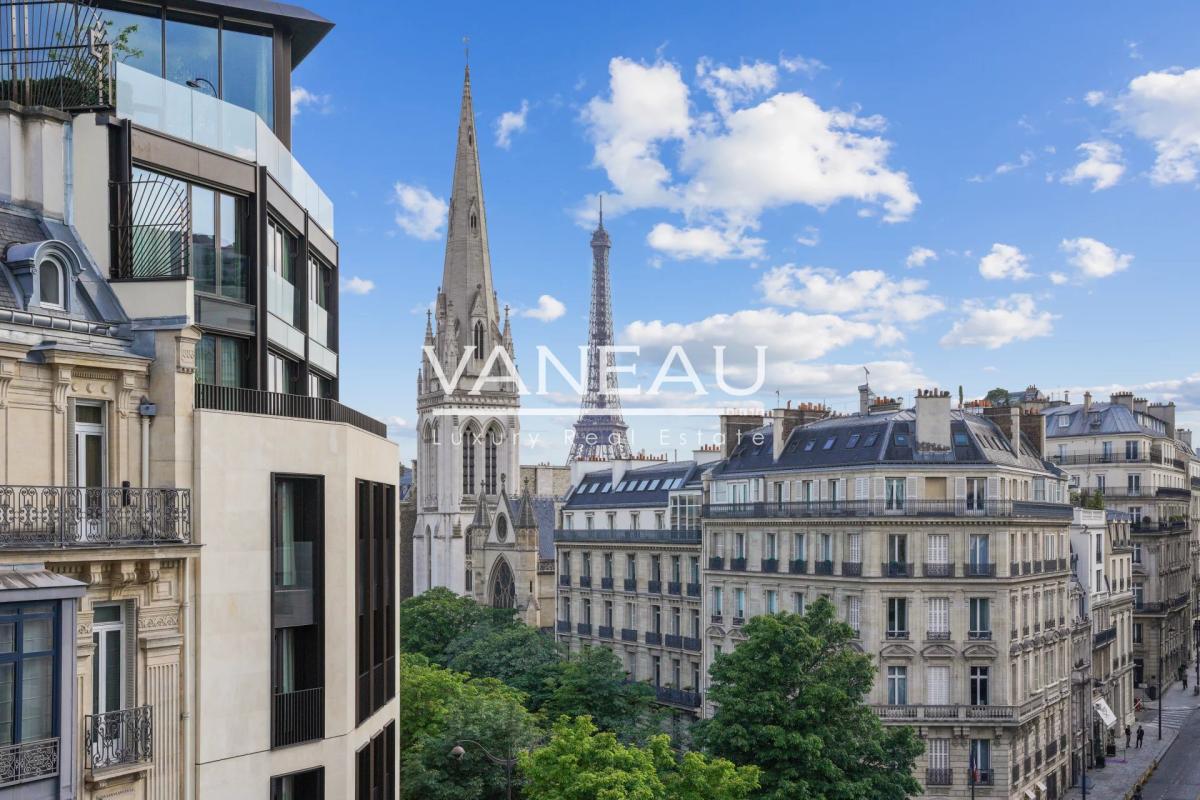 Paris VIIIe - GEORGES V - Pied-à-Terre d'exception