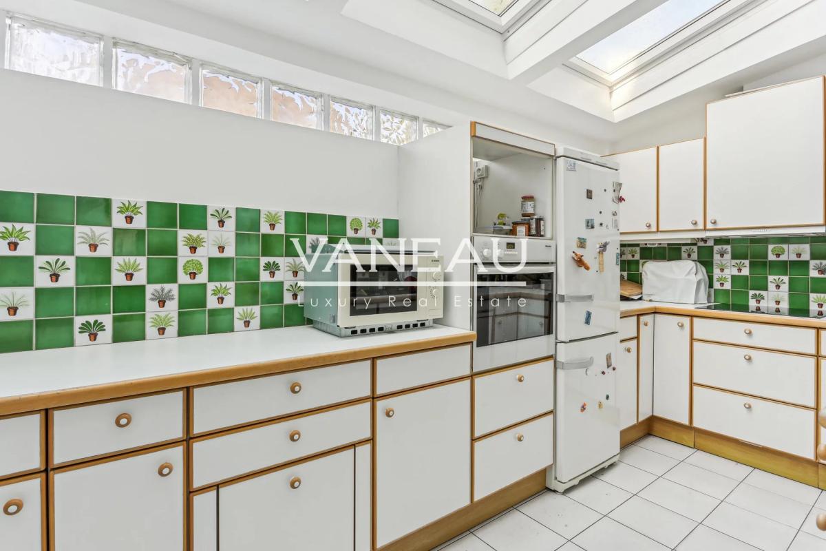 Boulogne-Billancourt/Marcel Sembat/Maison de 9 pièces. Espaces e