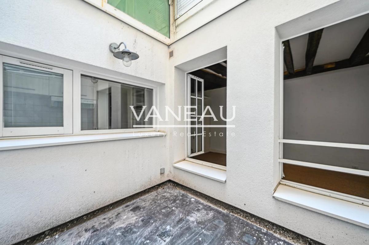 Exclusivité un studio Angle Bac /Grenelle