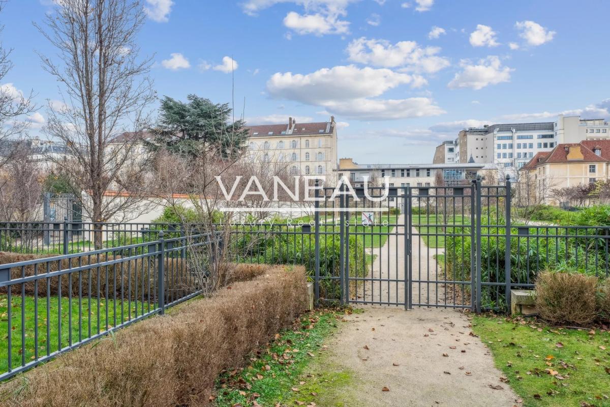 Sèvres / Vaneau VII