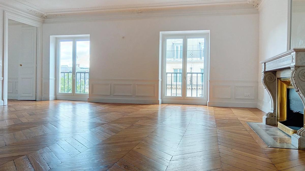 Paris Ier arrondissement -  Bel appartement familial face à la P