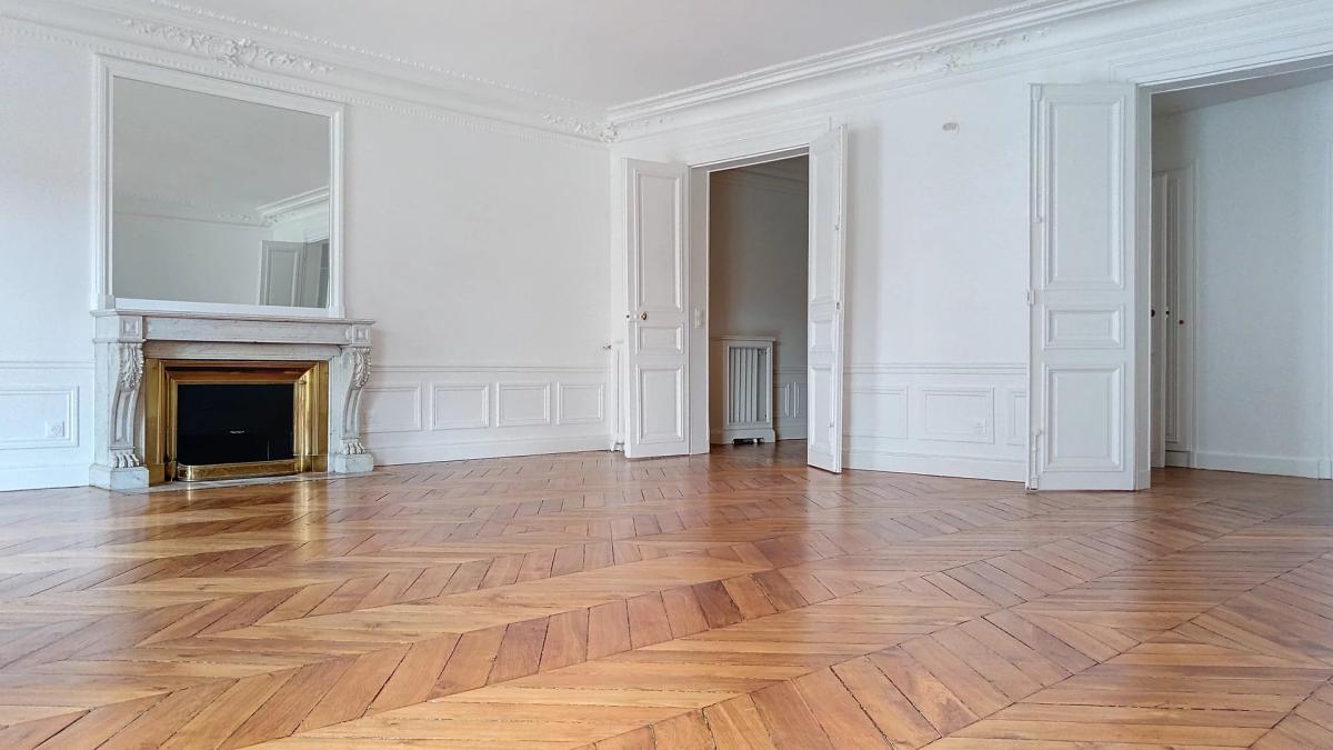 Paris Ier arrondissement -  Bel appartement familial face à la P