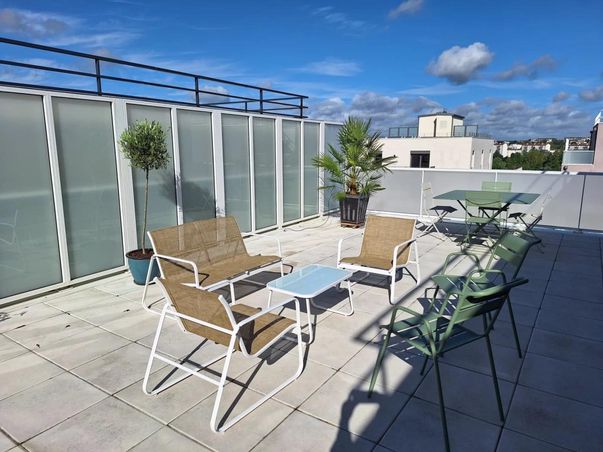 Rueil Malmaison - Dernier étage avec terrasse