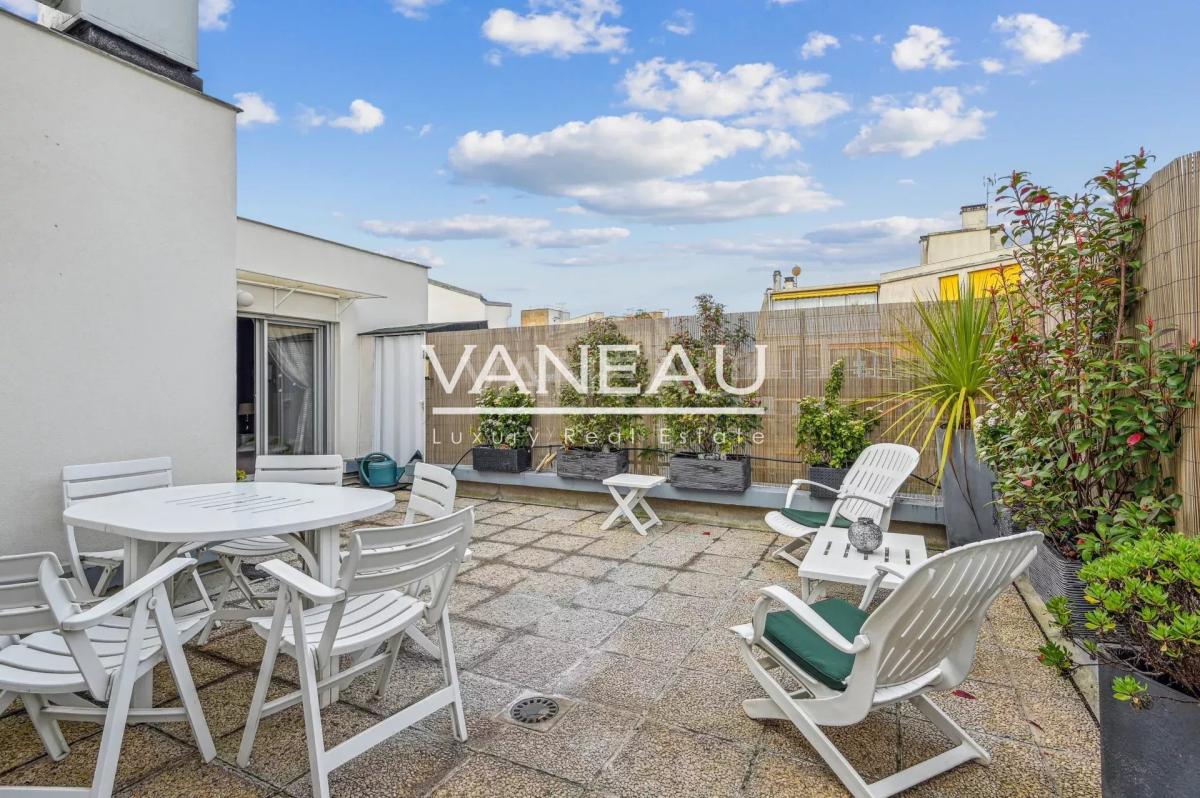 EXCLUSIVITE - NUE PROPRIETE SUR  2 TETES  - BOULOGNE-BILLANCOURT