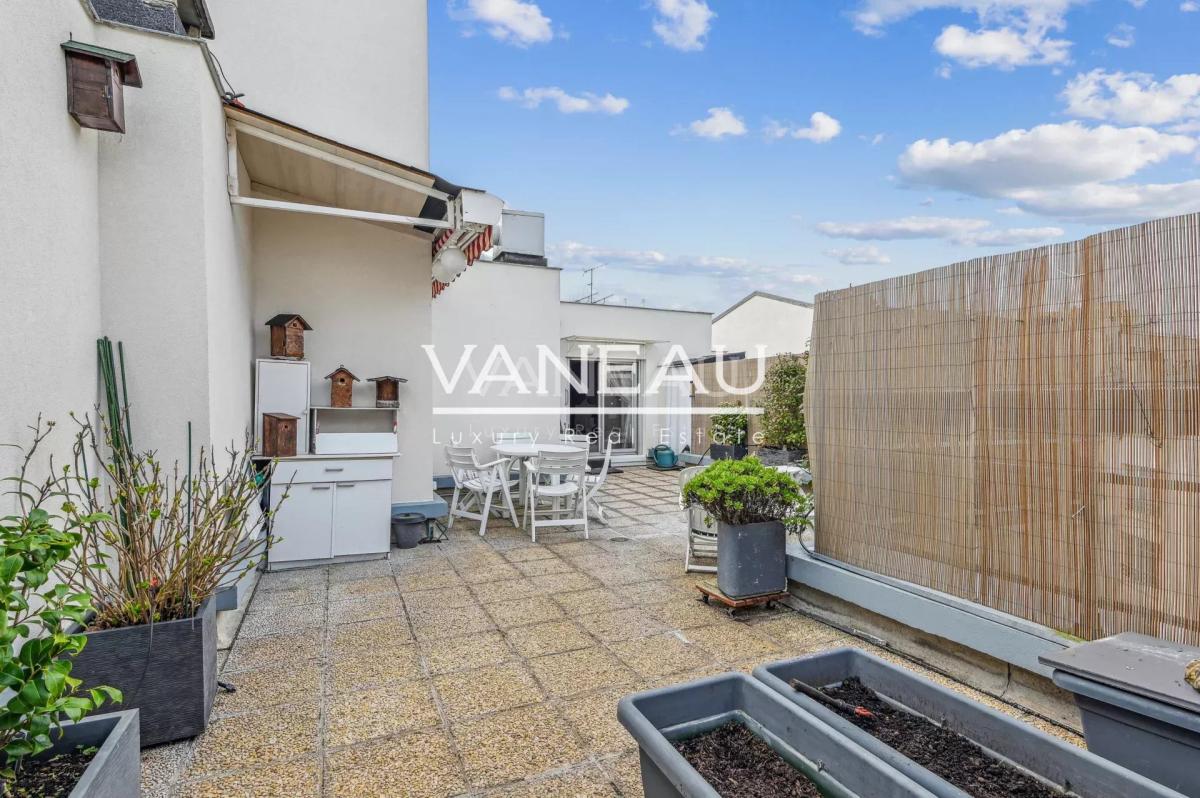 EXCLUSIVITE - NUE PROPRIETE SUR  2 TETES  - BOULOGNE-BILLANCOURT