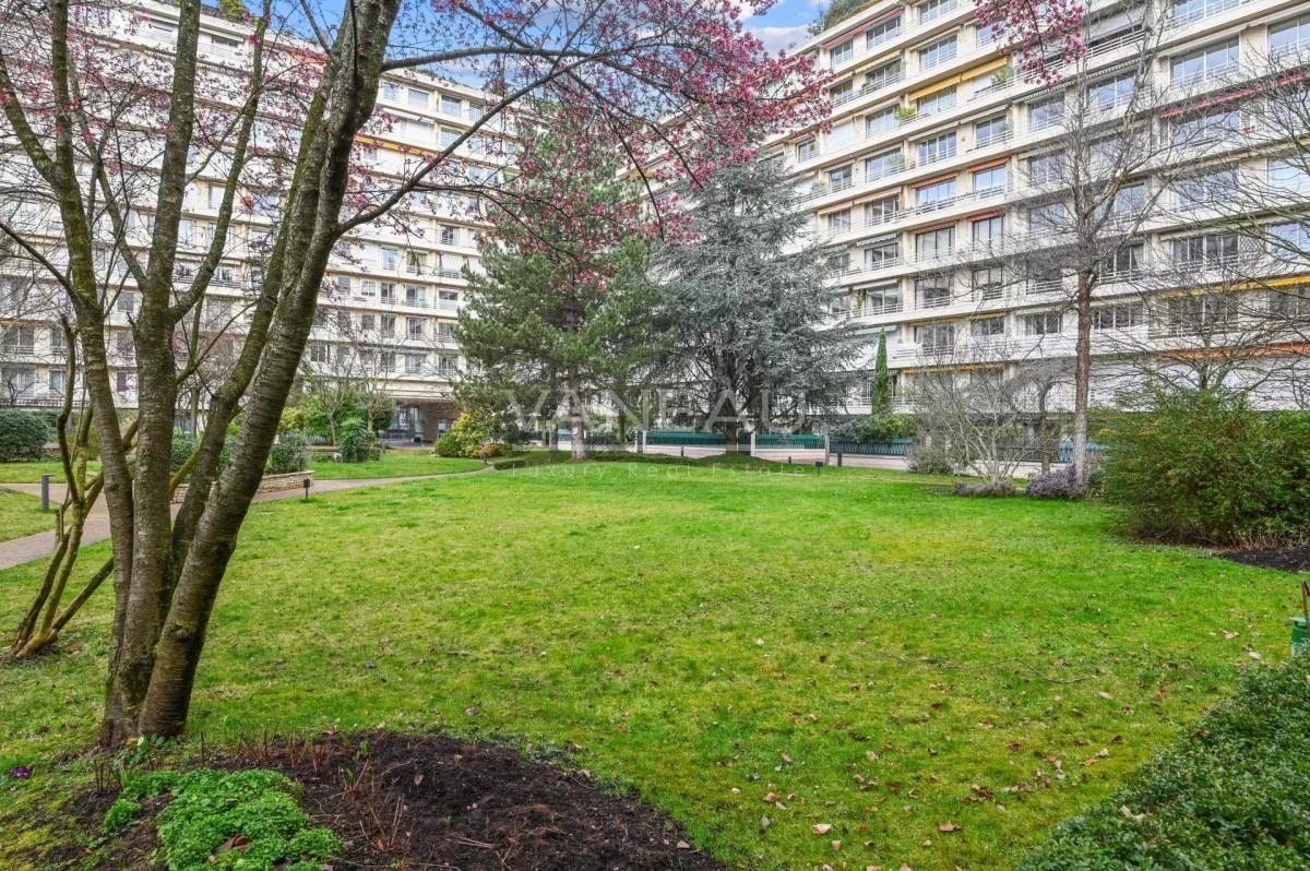 Paris XVIe - Montmorency - Appartement familial