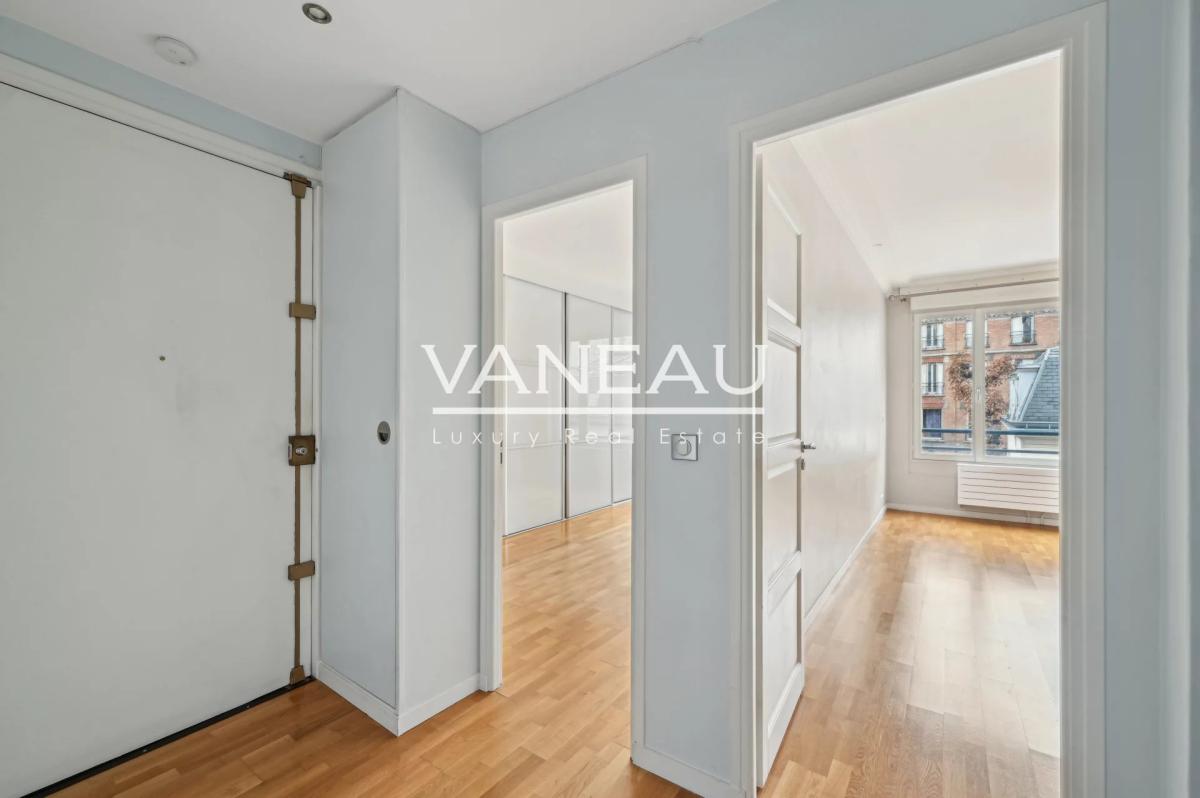 PARIS 16ème - Rue BOILEAU - Bel Appartement calme et lumineux