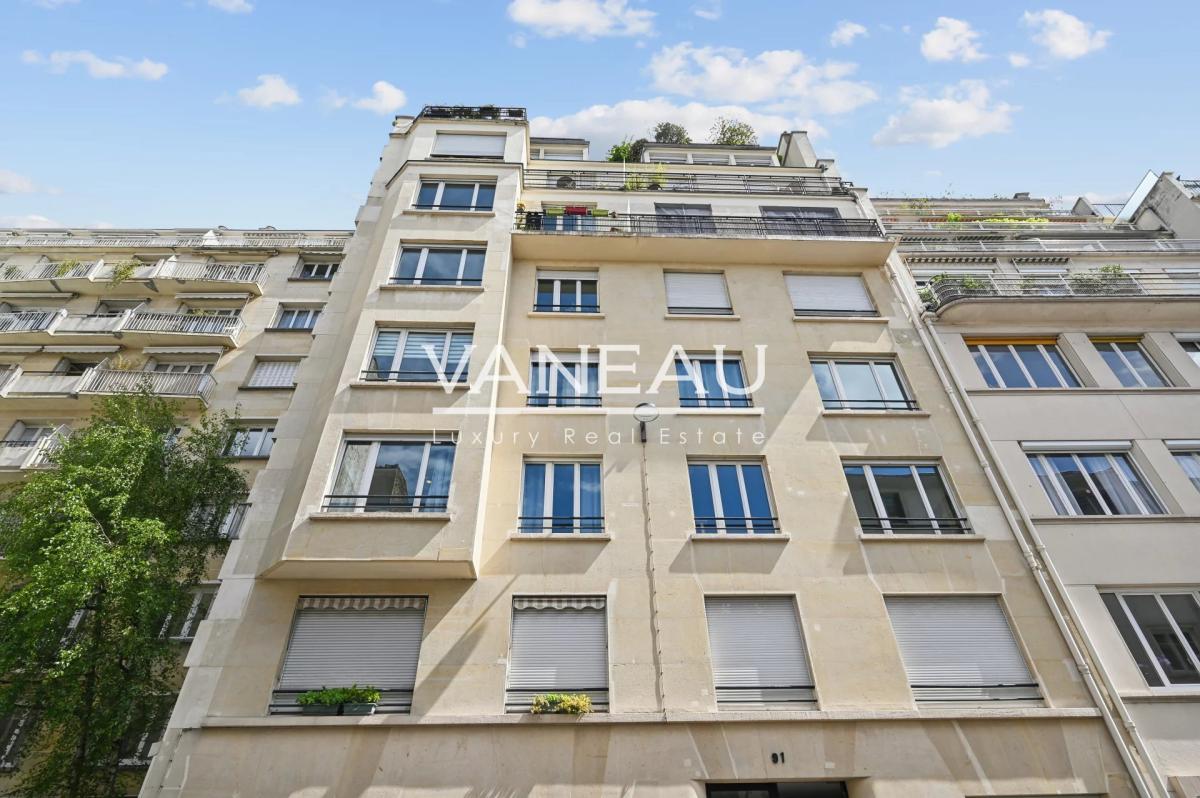 PARIS 16ème - Rue BOILEAU - Bel Appartement calme et lumineux