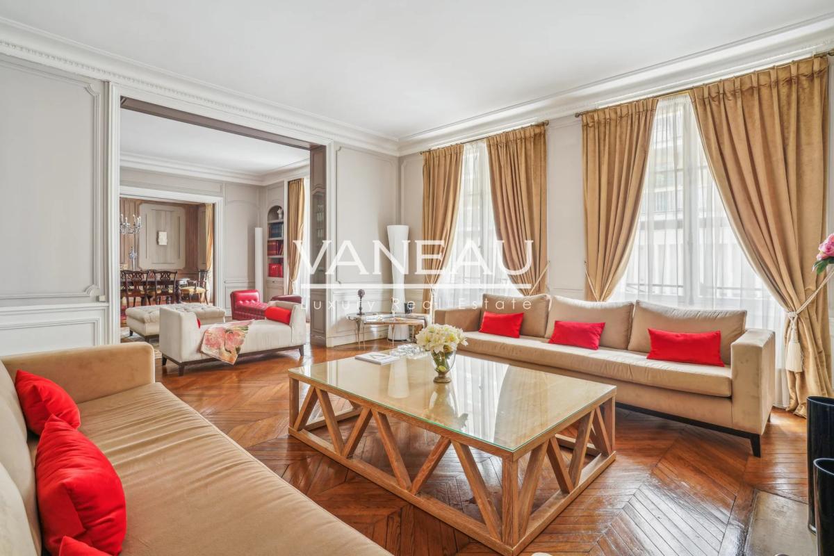 PARIS XVIe - TROCADERO - Appartement  familial et de réception