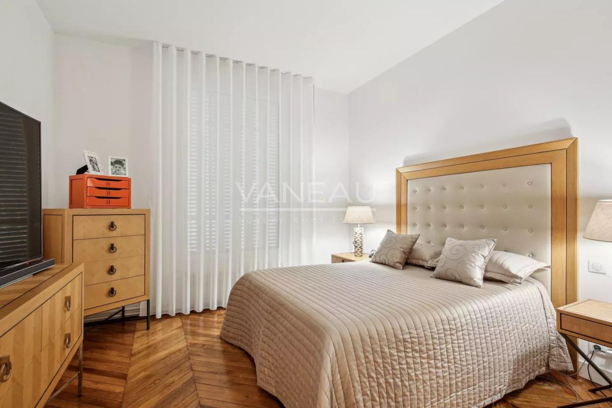 Paris XVIe Victor Hugo - Poincaré Appartement de Réception et fa