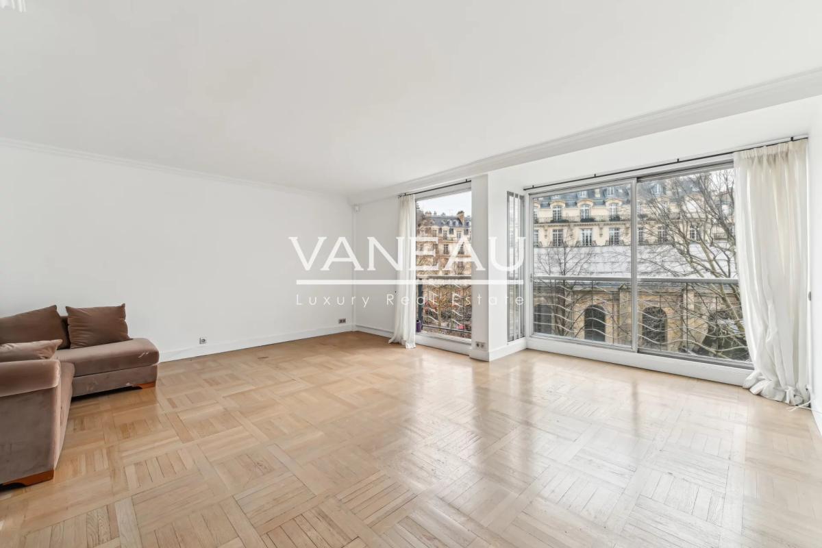 Paris XVIe - Victor Hugo - Bel appartement familial  en étage él