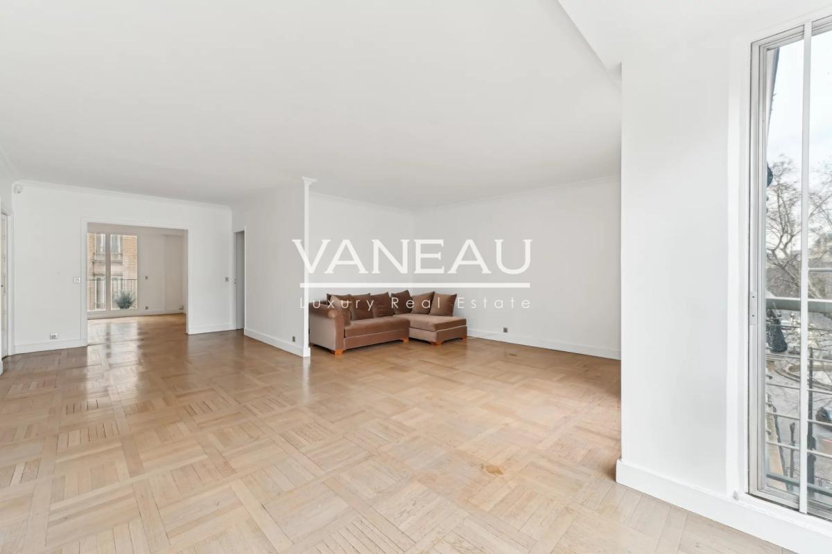 Paris XVIe - Victor Hugo - Bel appartement familial  en étage él