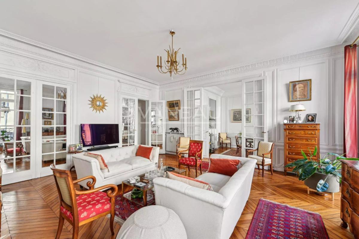 Paris XVI ème - Trocadéro - Magdebourg