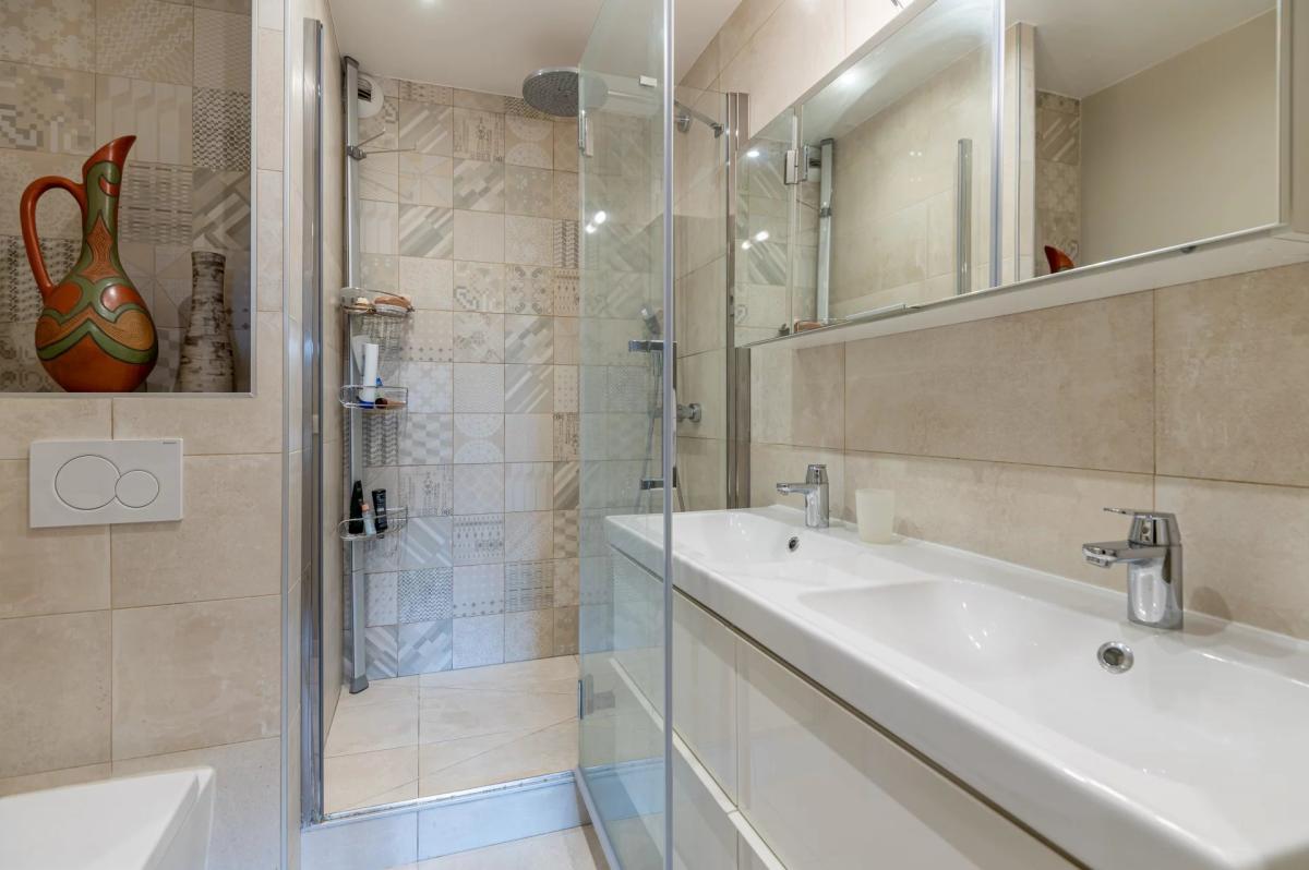 Exclusivité - Bel appartement familial en excellent état avec te