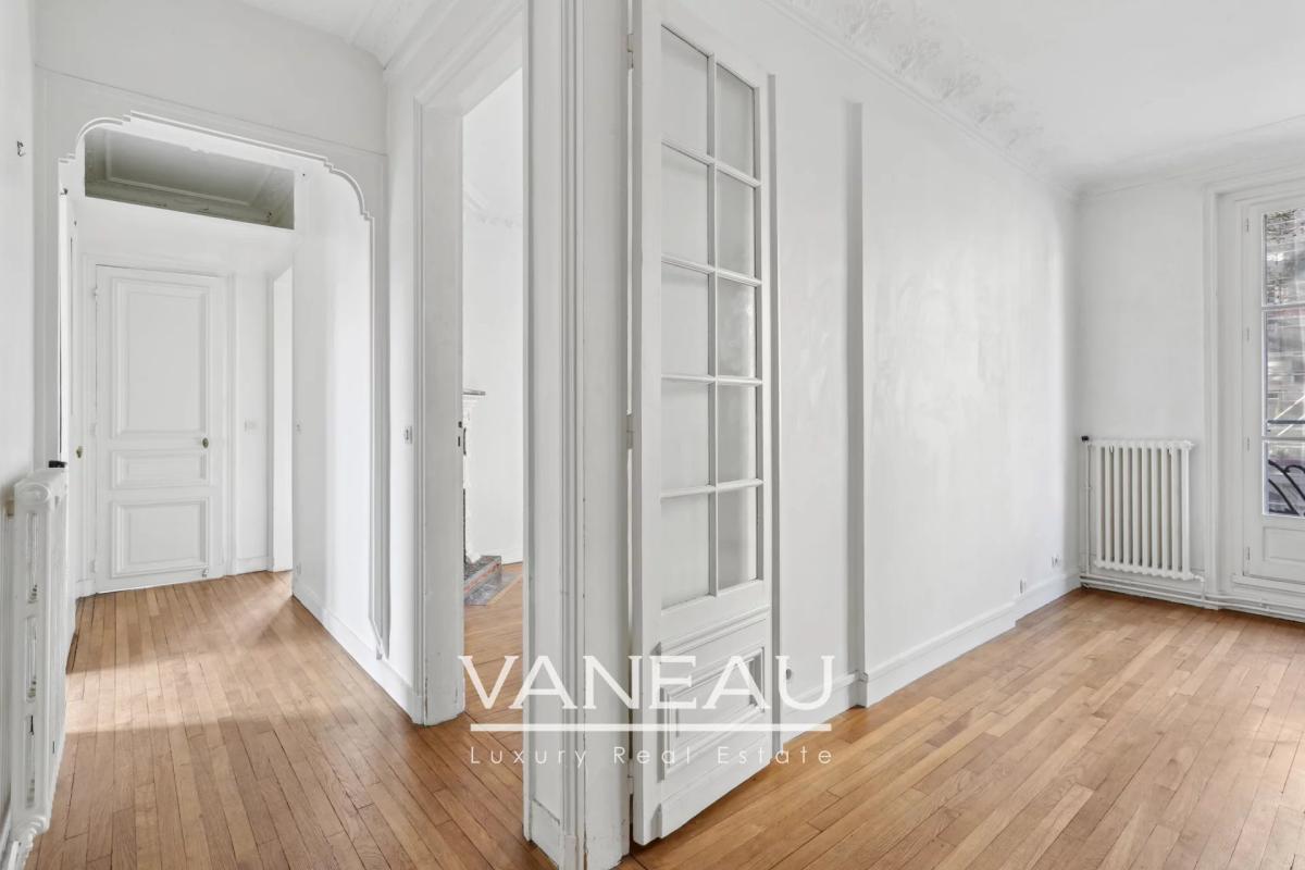 Corvisart/Tolbiac - Charmant trois pièces avec balcons