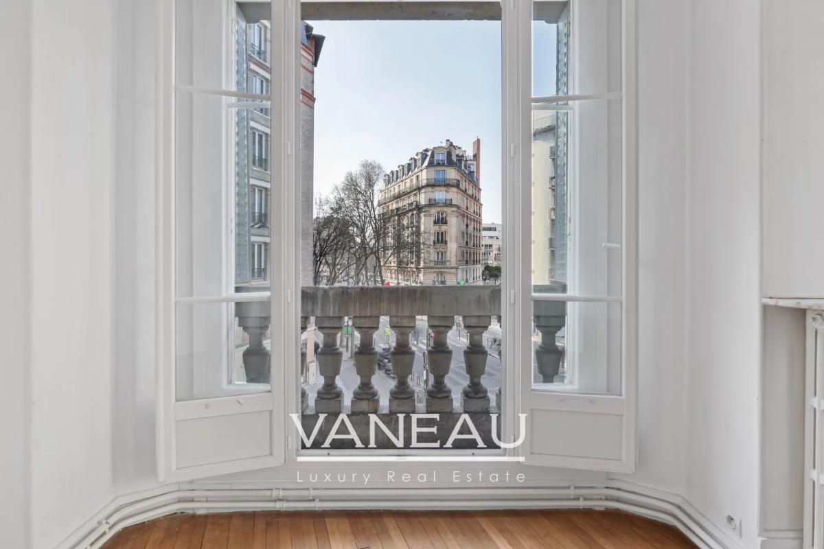 Corvisart/Tolbiac - Charmant trois pièces avec balcons