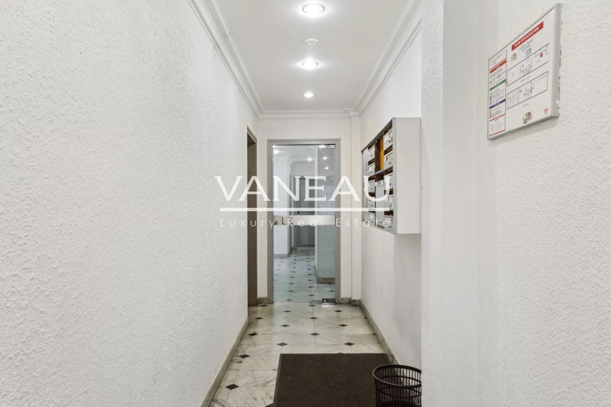 PARIS 3e - MARAIS - Grand studio