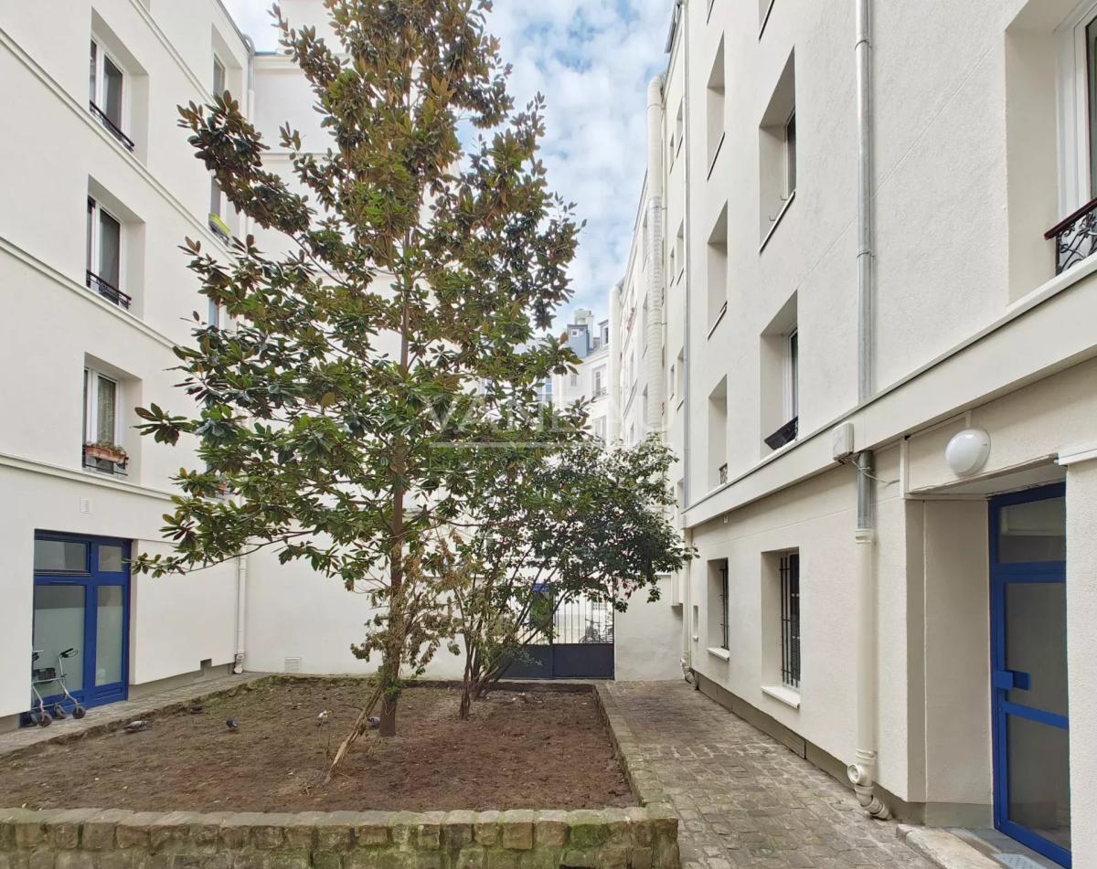 Paris XIXe - Canal de l'Ourcq - Studio Rénové DPE B
