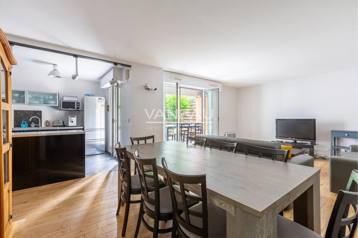 Boulogne Nord - Appartement avec jardin - Deux chambres.