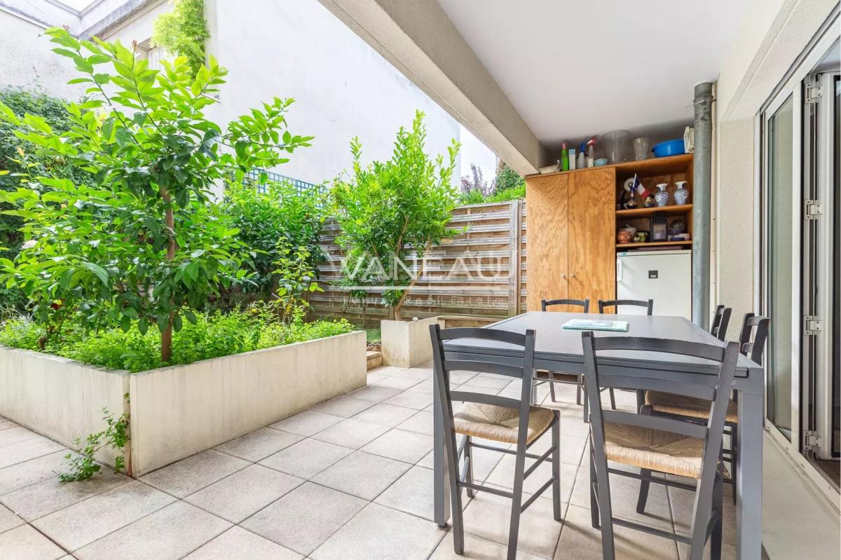 Boulogne Nord - Appartement avec jardin - Deux chambres.