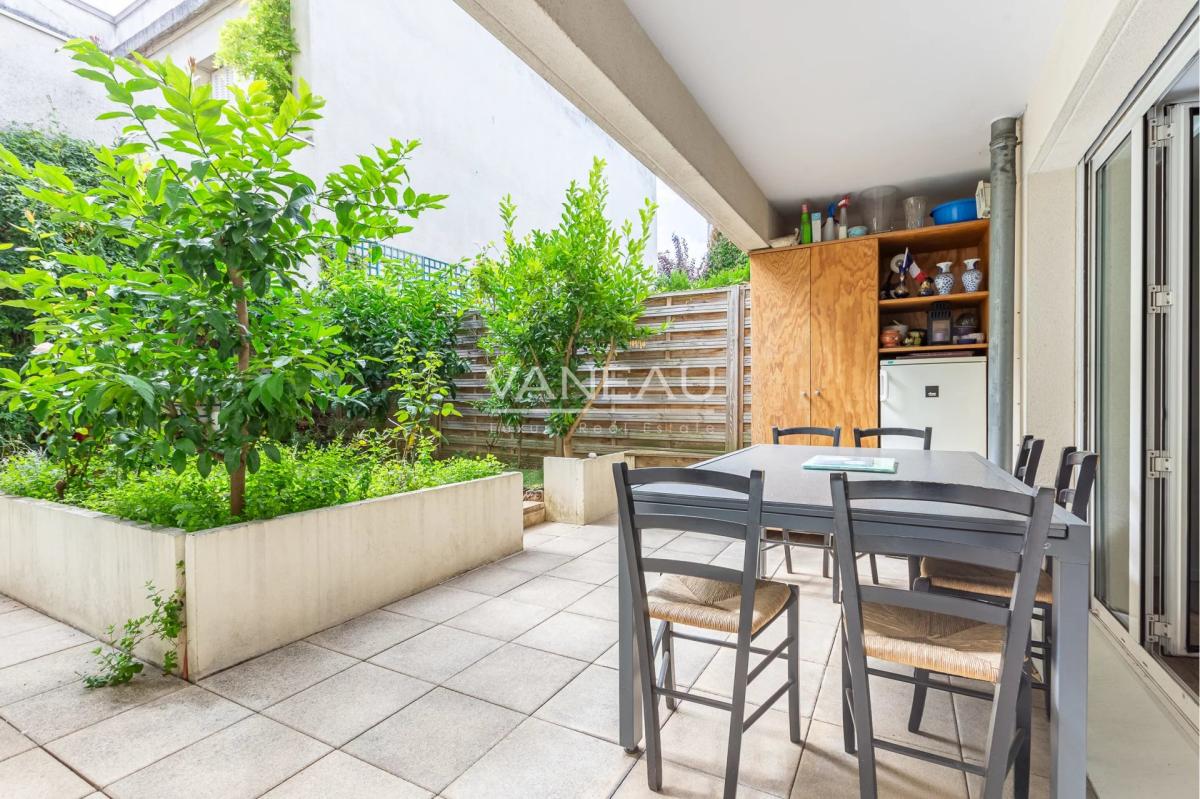 Boulogne Nord - Appartement avec jardin - Deux chambres.