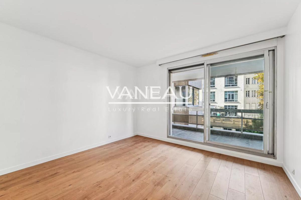 Paris XVIe - Auteuil / Exelmans - Appartement - trois chambres -