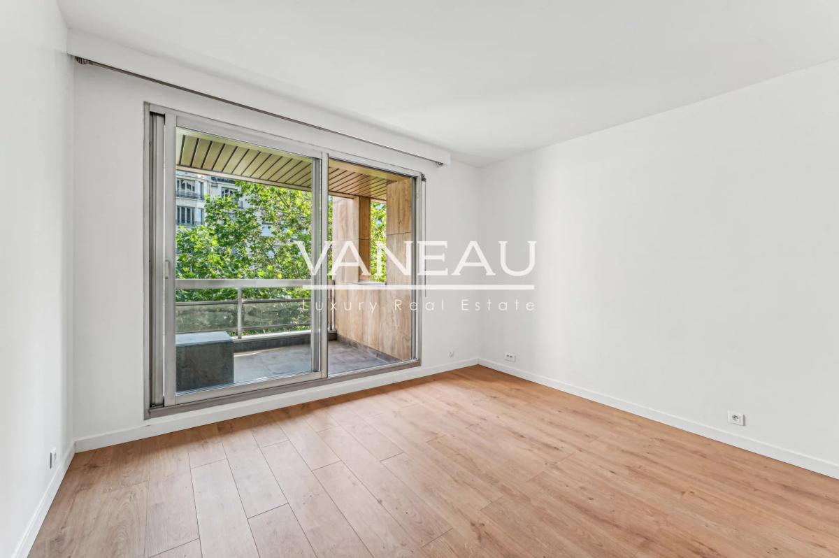 Appartement refait à neuf - 5 pièces - 3 chambres - 4e étage - l