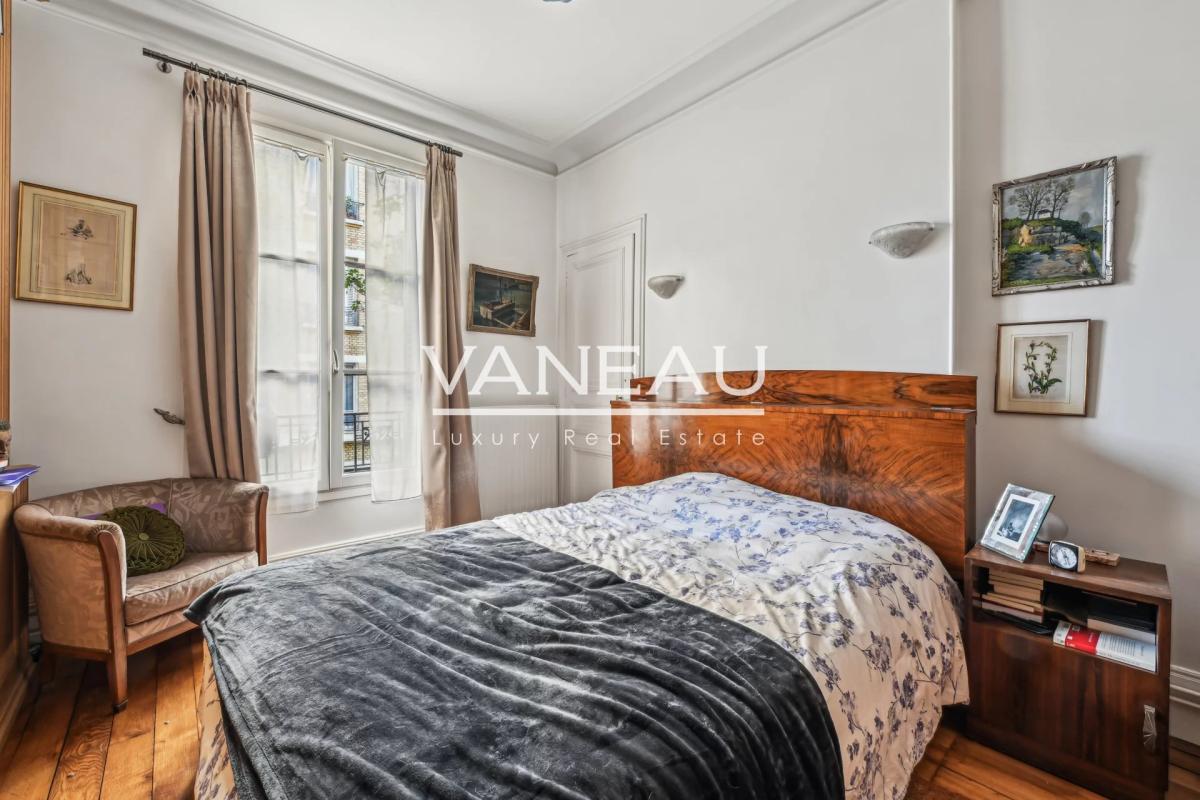PARIS XVI - Rue d'Auteuil - 2 à 3 pièces avec vue dégagée exposé
