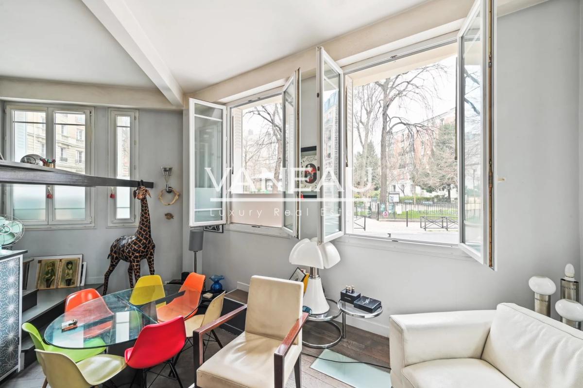 PARIS XVIIIe - Lamarck Caulaincourt  - Atelier d' artiste + un s