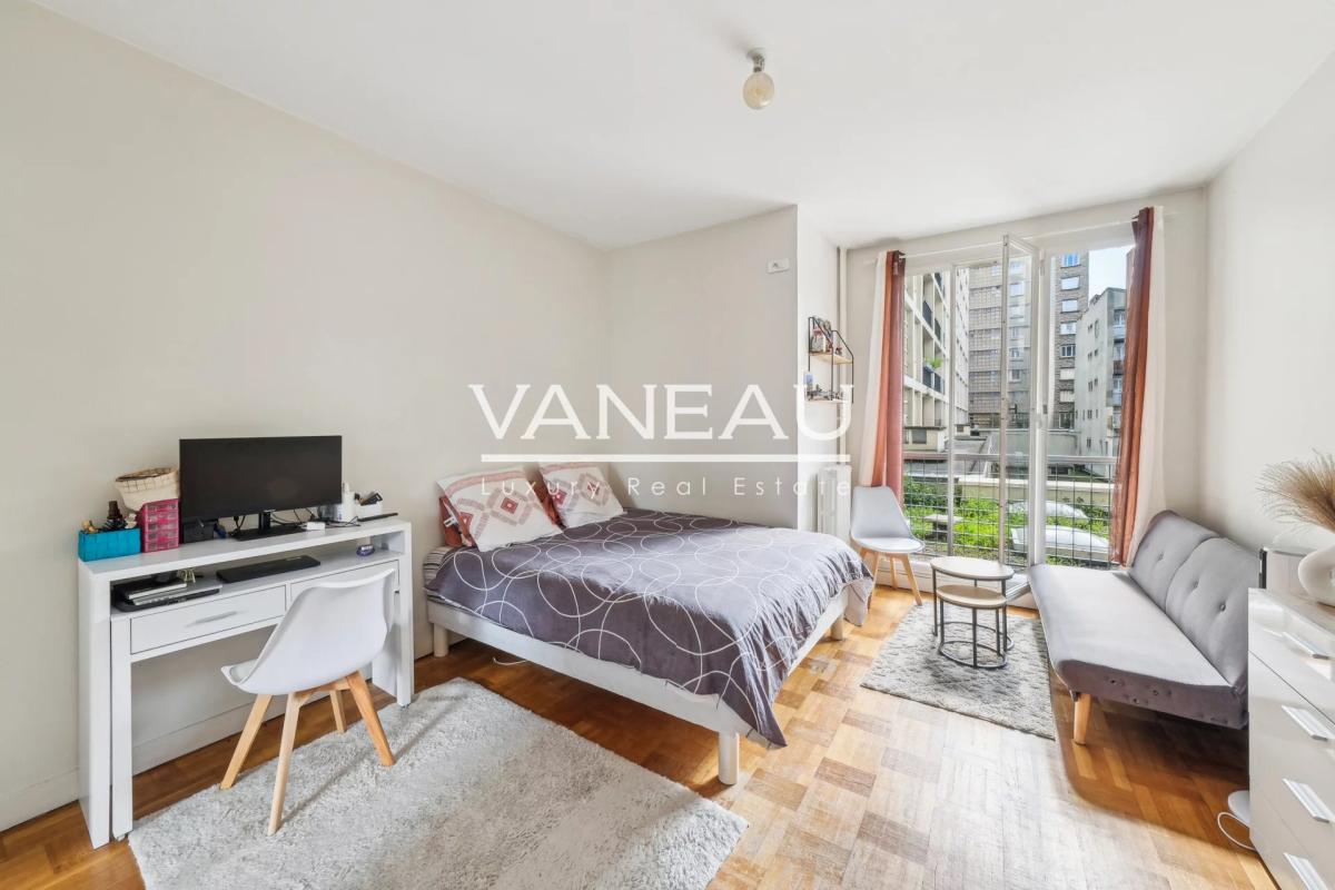 BOULOGNE - Porte de Saint Cloud  -  Grand studio - idéal investi