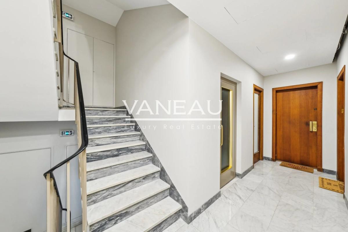 BOULOGNE - Porte de Saint Cloud  -  Grand studio - idéal investi
