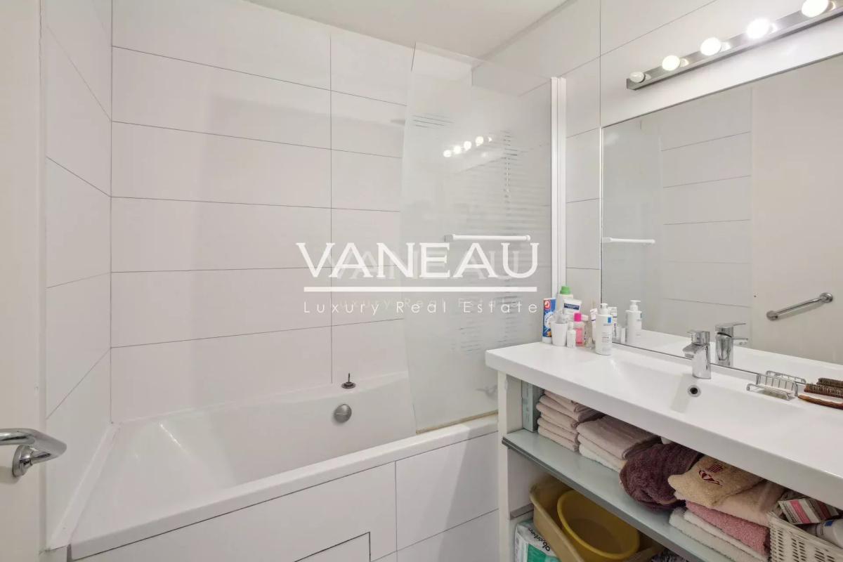Paris XVIe Nord - Appartement vendu occupé
