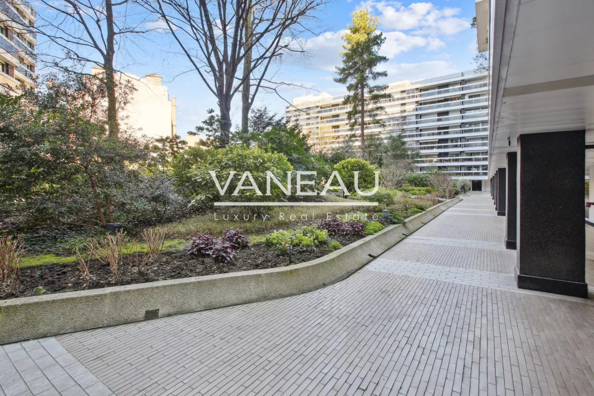 Paris XVIe Nord - Appartement occupé