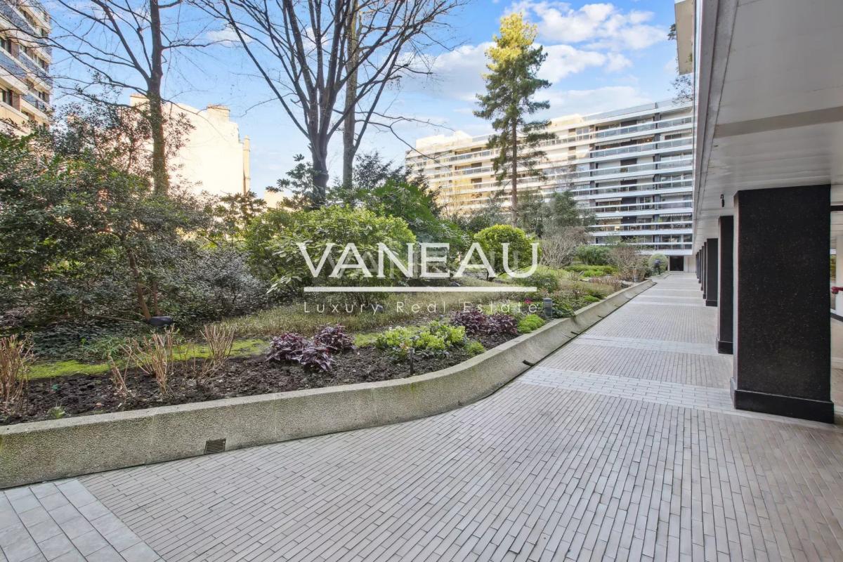 Paris XVIe Nord - Appartement vendu occupé
