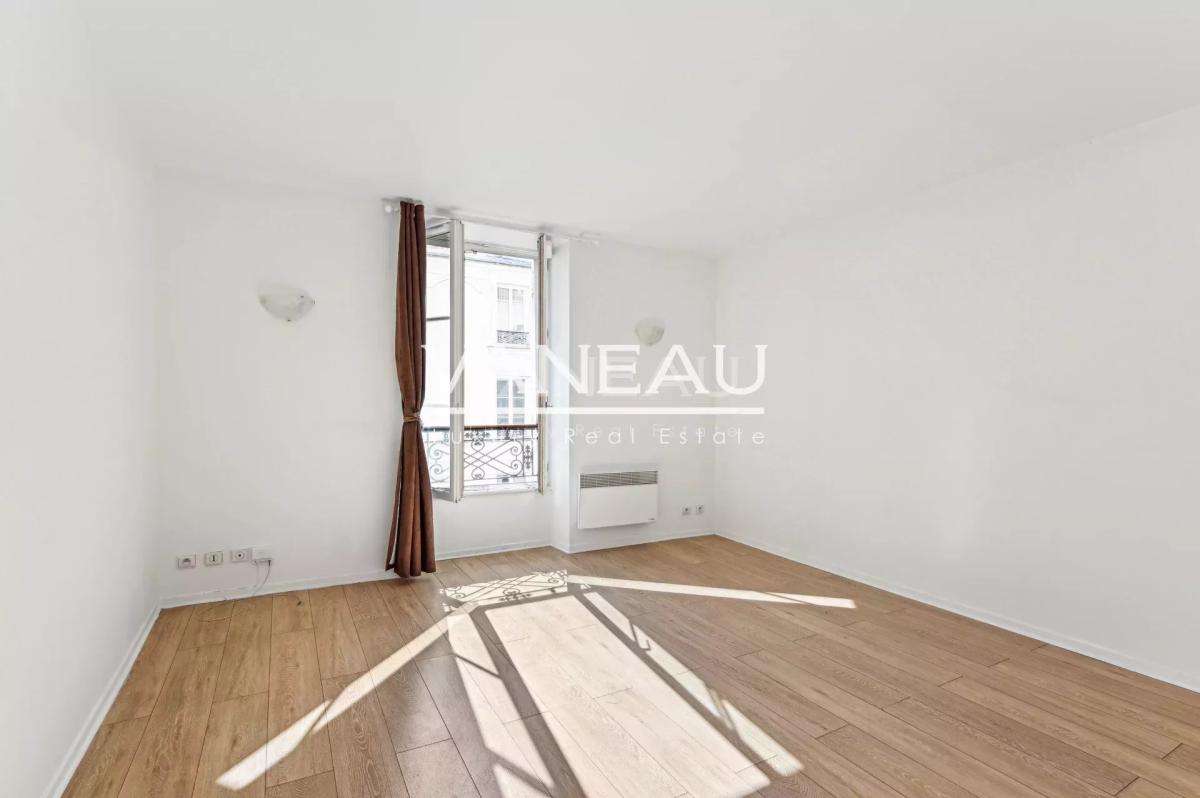 Neuilly - Mairie - Rue de L'Église