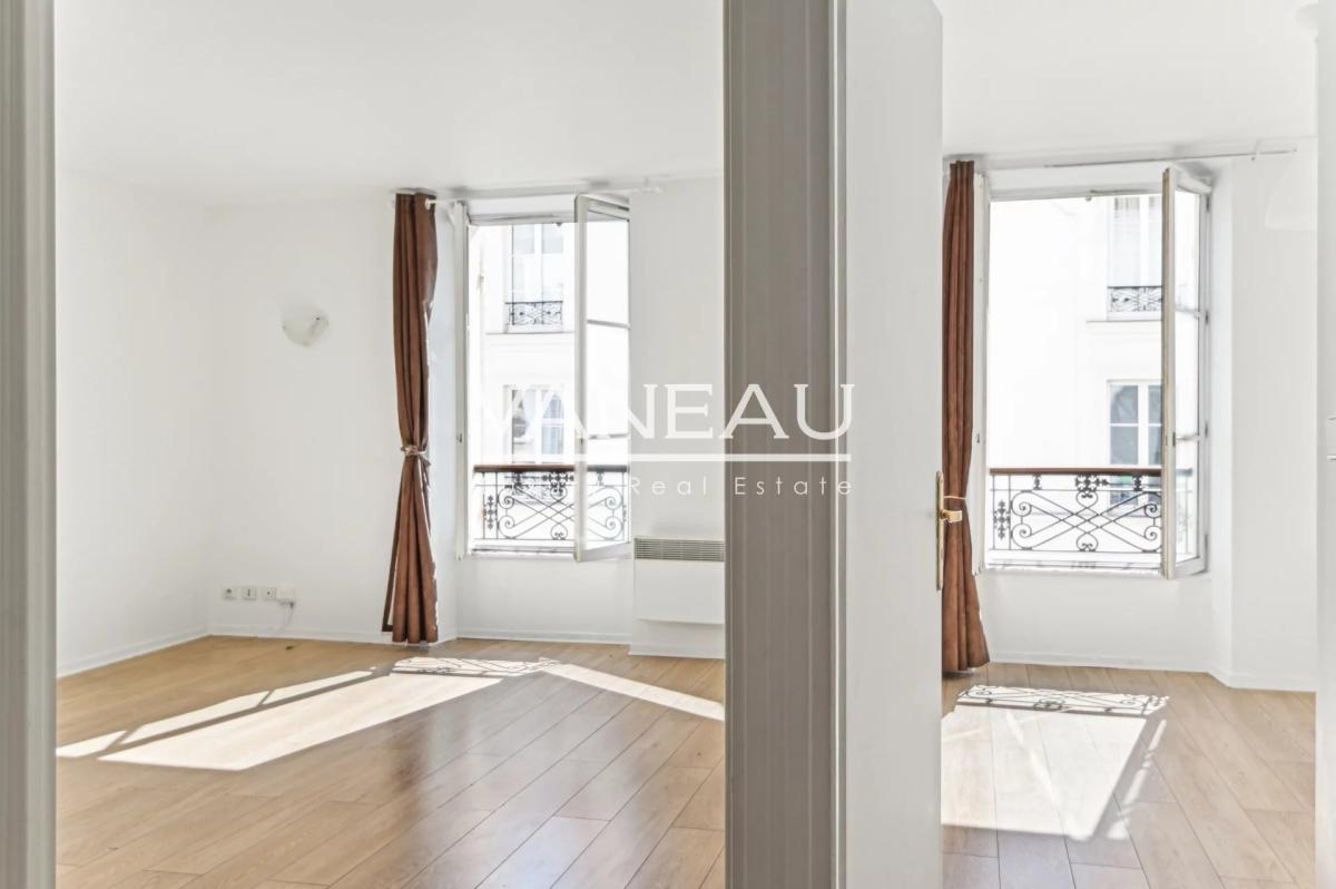 Neuilly - Mairie - Rue de L'Église