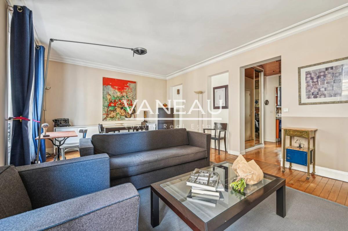 Paris VIIe - Charmant appartement au coeur du Gros Caillou.