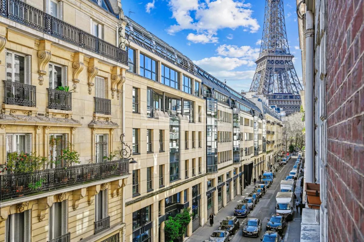 Paris VIIe - Charmant appartement au coeur du Gros Caillou.