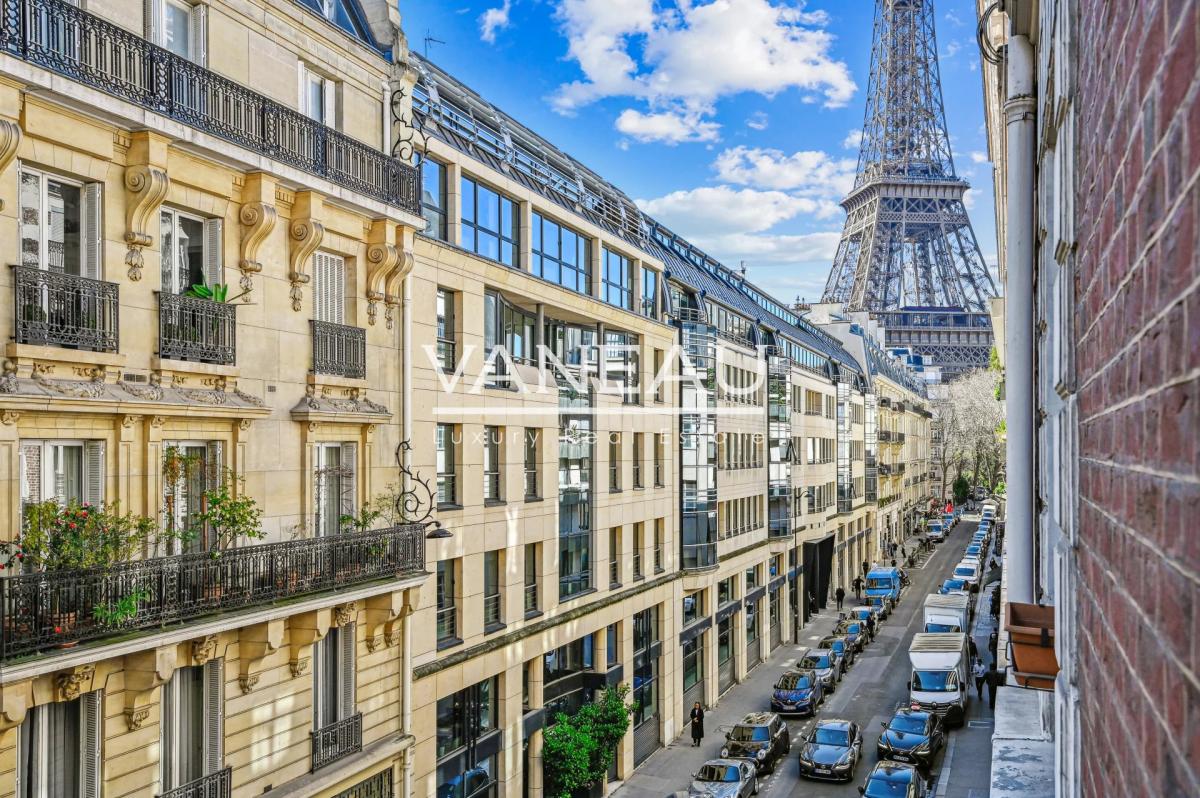 Paris VIIe - Charmant appartement au coeur du Gros Caillou.