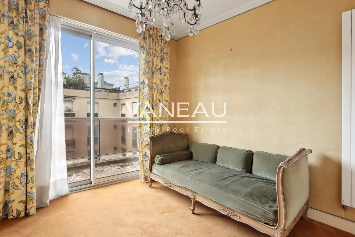 Neuilly - Saint James - quatre pièces avec terrasse