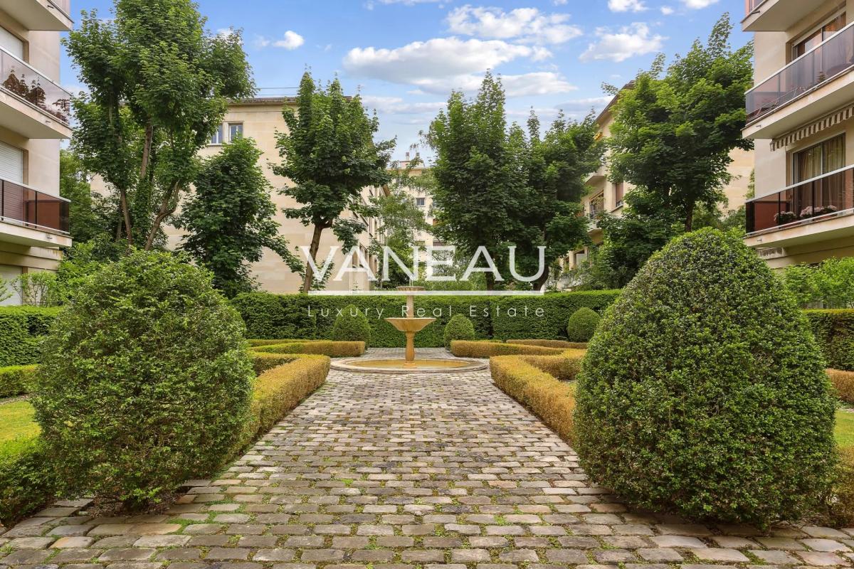 Neuilly - Saint James - quatre pièces avec terrasse
