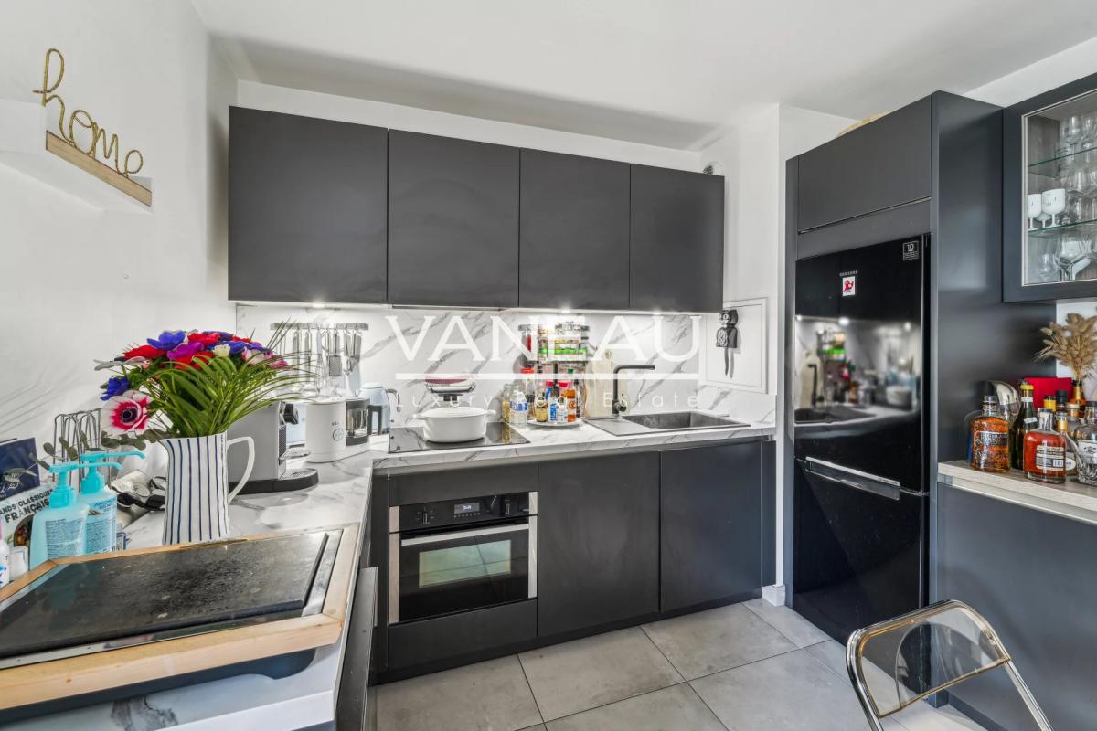 Neuilly / Ile de la Jatte - Appartement en parfait état