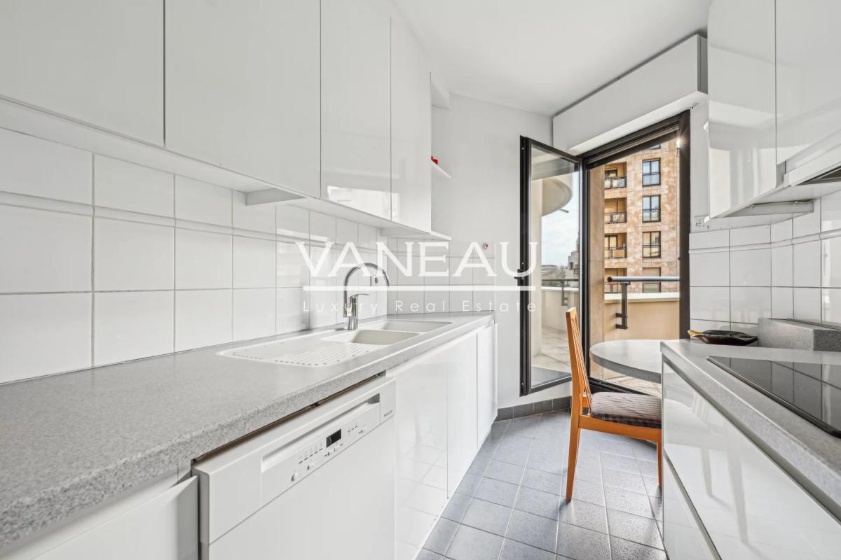 Levallois-Perret - Appartement en parfait état avec balcon