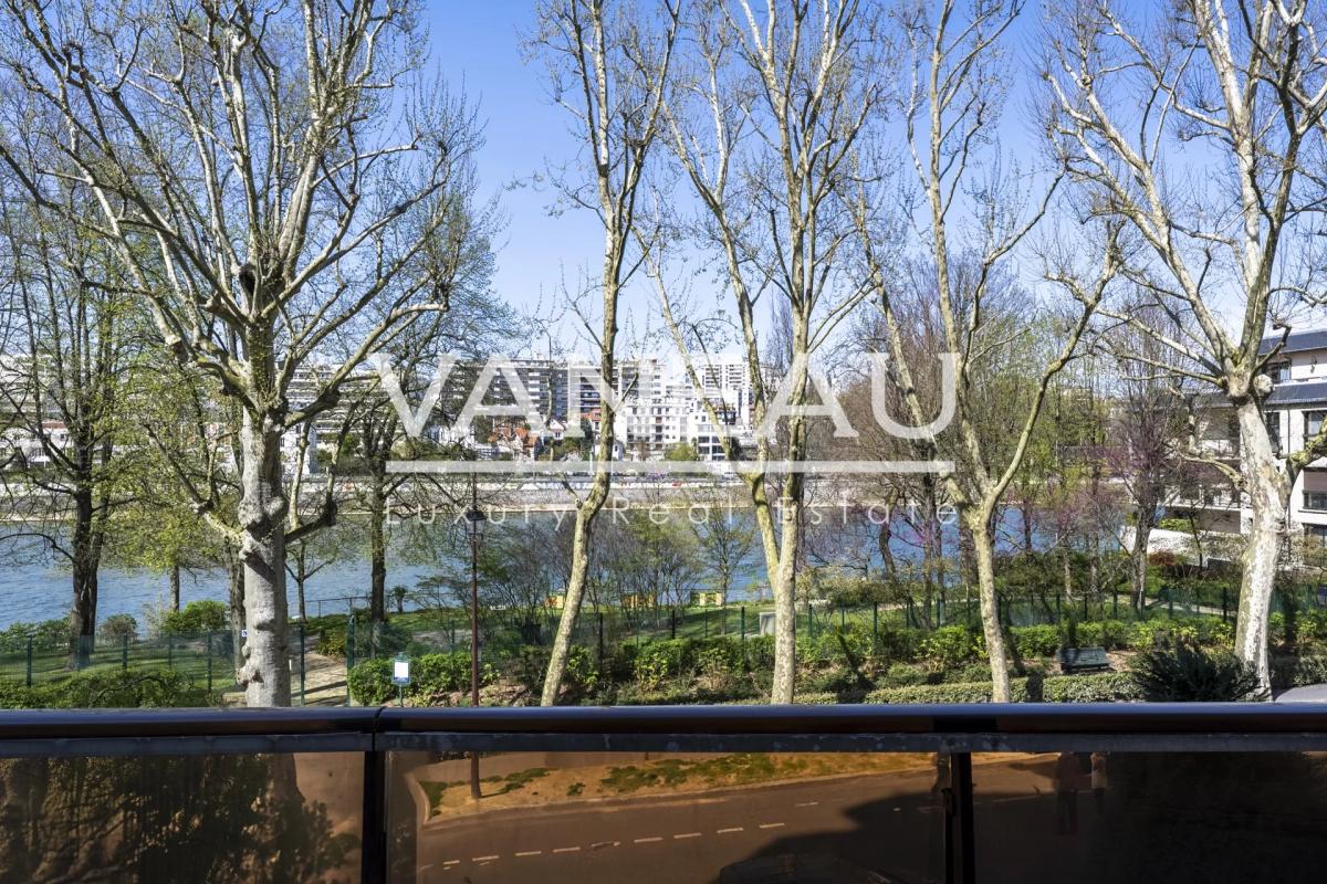 Neuilly / Île de la Jatte - Appartement familial - Vue dégagée